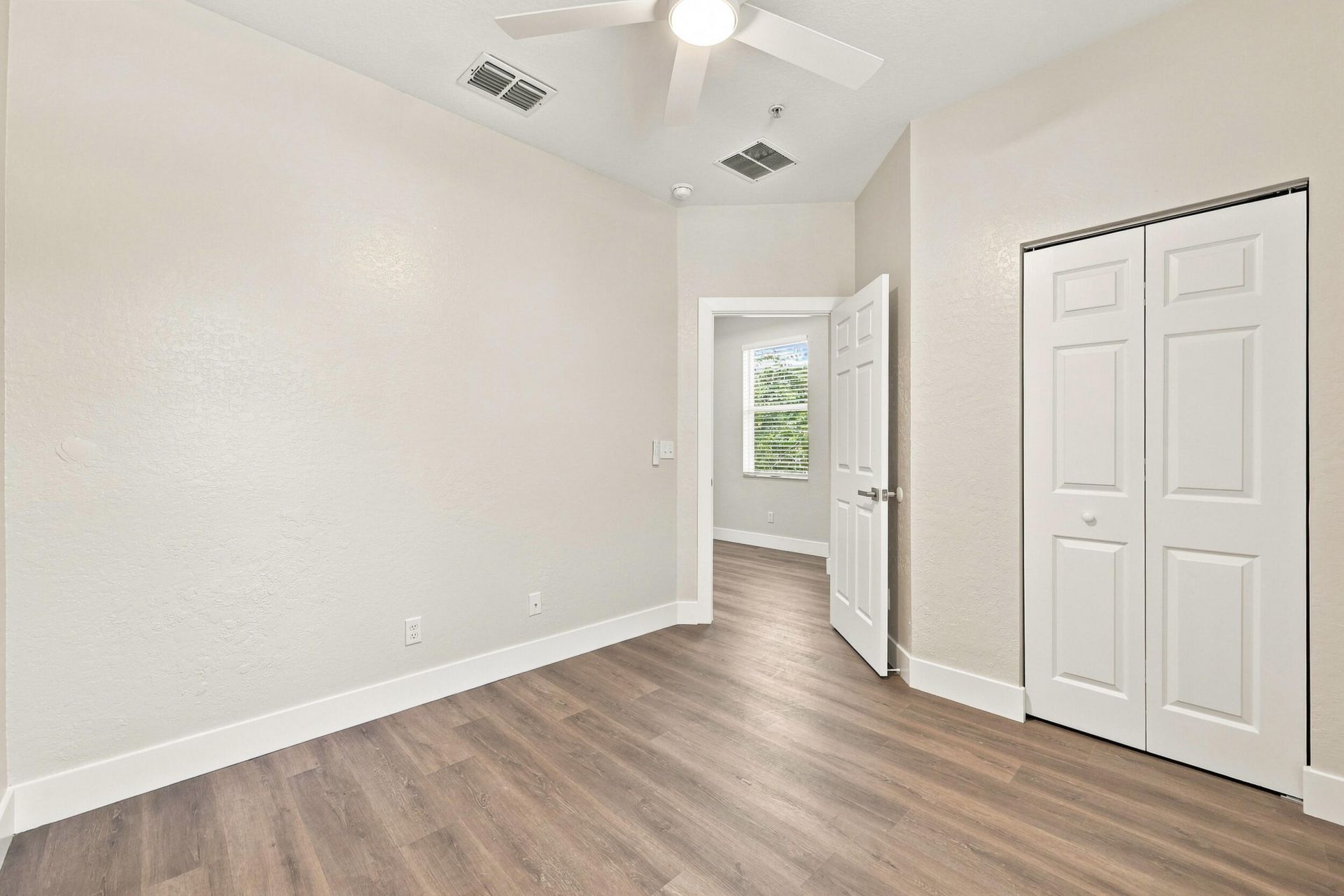 813 Pipers Cay Drive, West Palm Beach, FL 33415 Photo