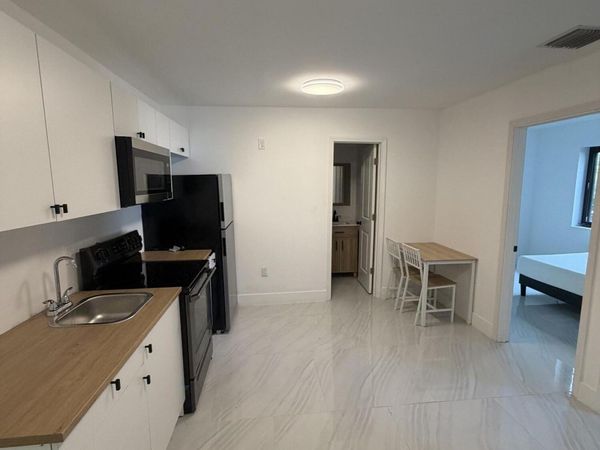 8211 BISCAYNE Boulevard, Unit 2, Miami, FL 33138