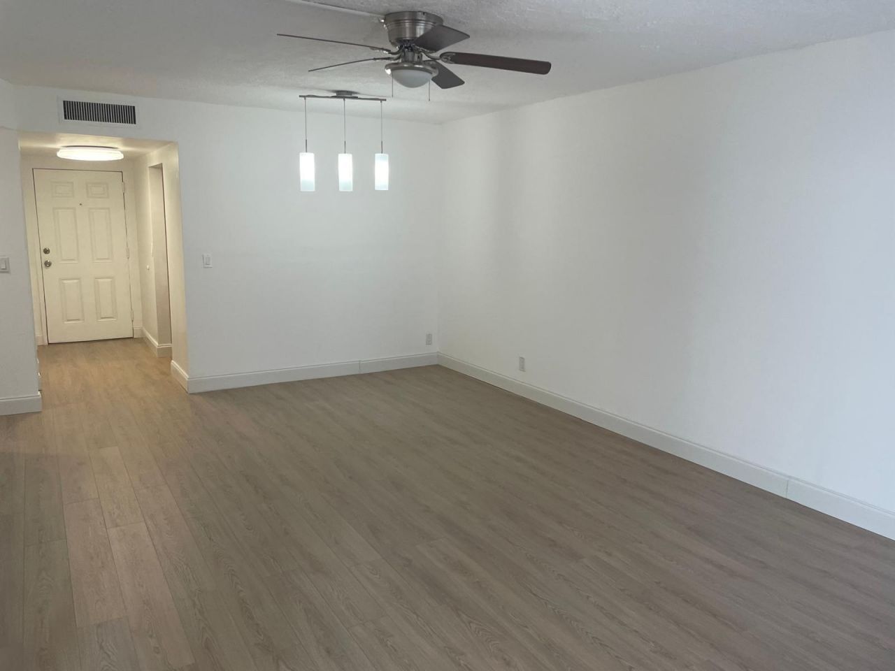 2851 Somerset Drive, Unit 111, Lauderdale Lakes, FL 33311 Photo