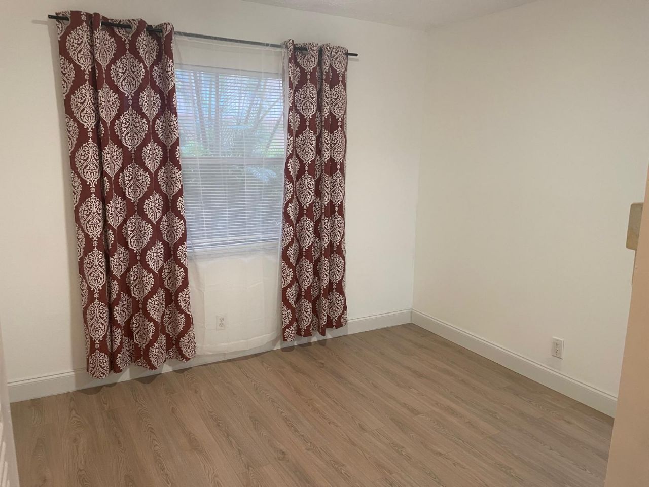 2851 Somerset Drive, Unit 111, Lauderdale Lakes, FL 33311 Photo