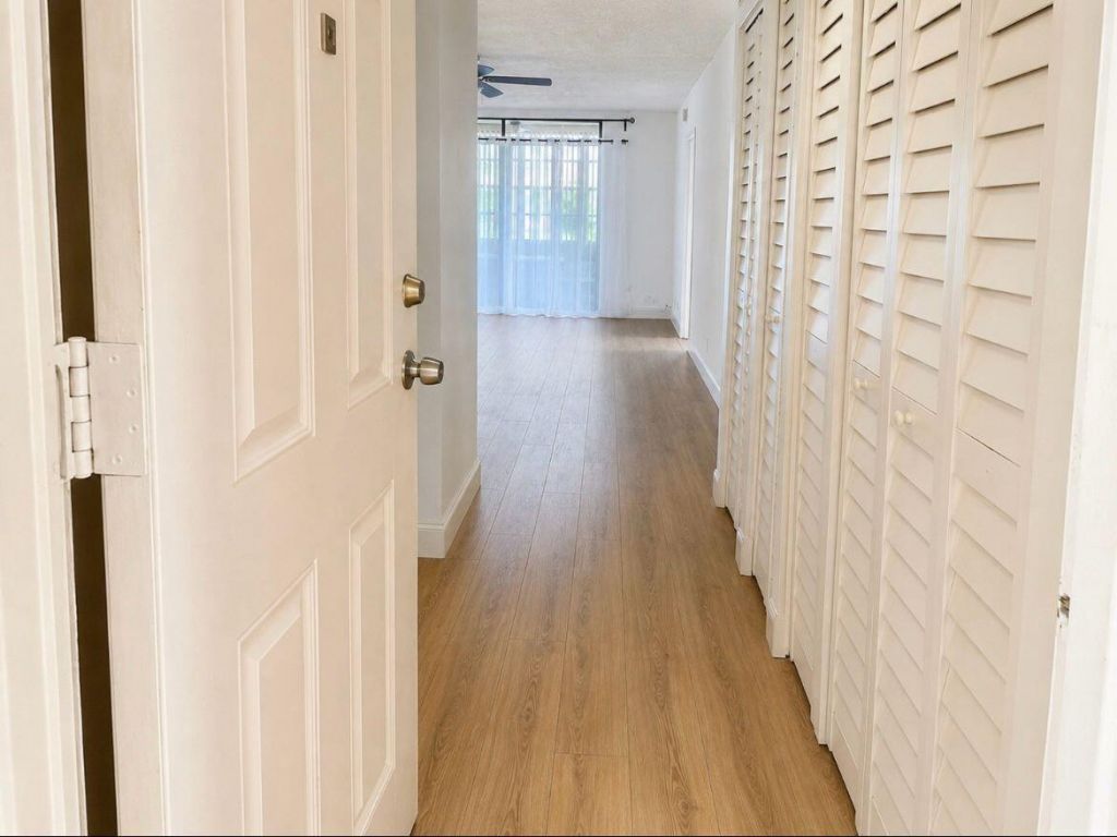 2851 Somerset Drive, Unit 111, Lauderdale Lakes, FL 33311 Photo