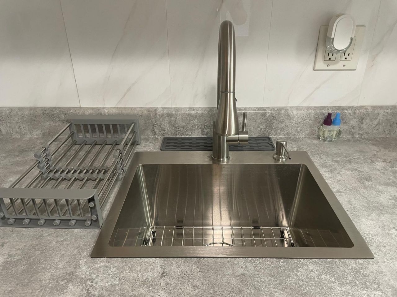 2851 Somerset Drive, Unit 111, Lauderdale Lakes, FL 33311 Photo