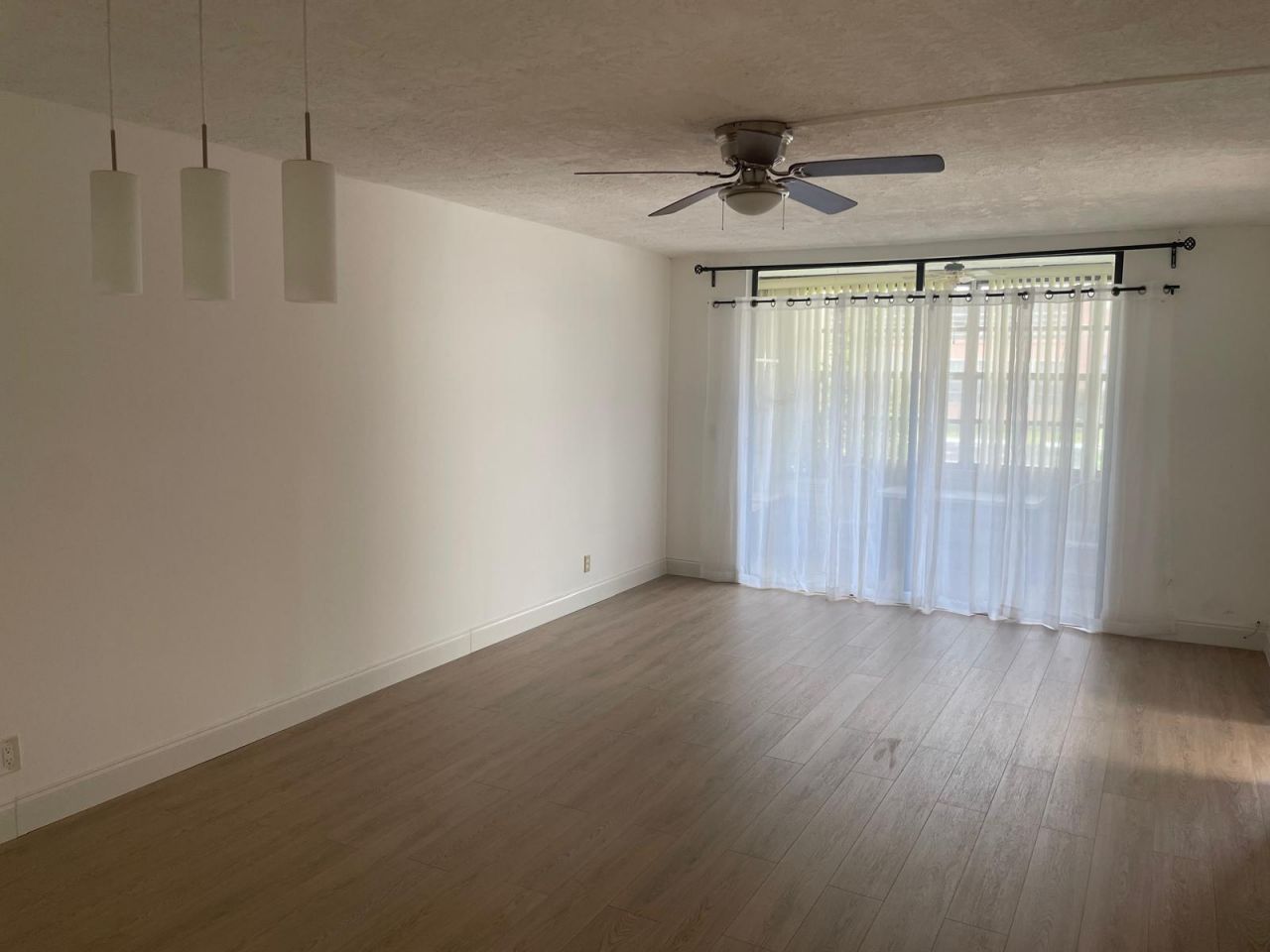 2851 Somerset Drive, Unit 111, Lauderdale Lakes, FL 33311 Photo