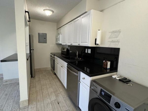 340 SW 16th Court, Unit 1, Fort Lauderdale, FL 33315