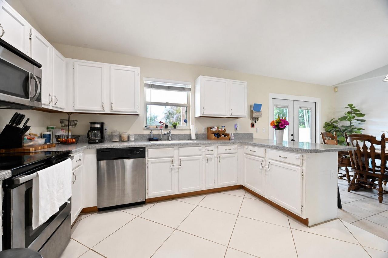 1755 SW Castinet Lane, Port Saint Lucie, FL 34953 Photo