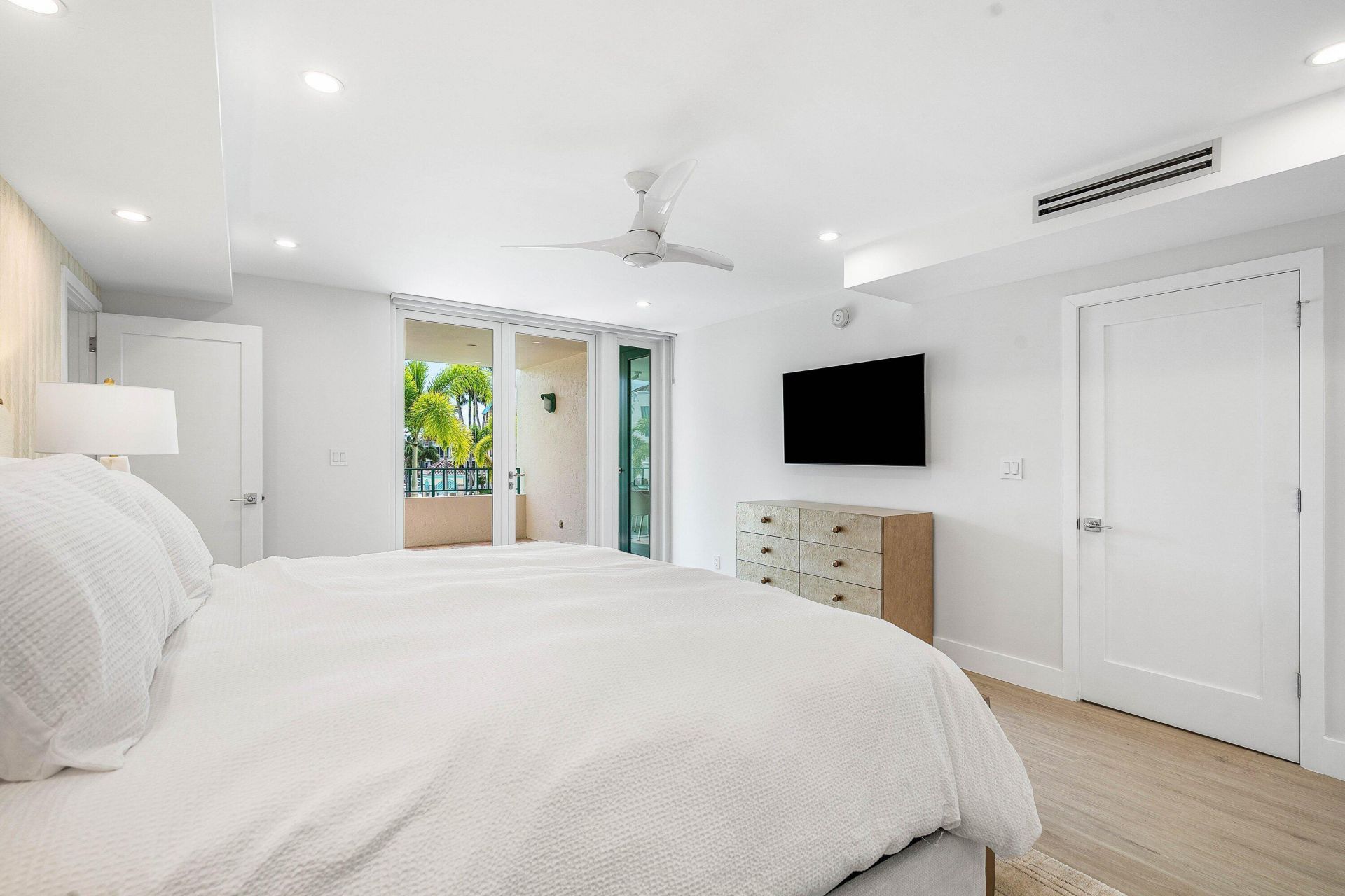 120 SE 5th Avenue, Unit 319, Boca Raton, FL 33432 Photo