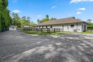 708 Rambling Drive Circle, Unit ~ Barn & A, Wellington, FL 33414 Photo