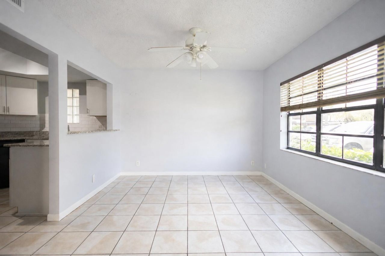 110 Weybridge Circle, Unit A, Royal Palm Beach, FL 33411 Photo