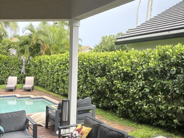 6670 NW 27TH Avenue, Boca Raton, FL 33496