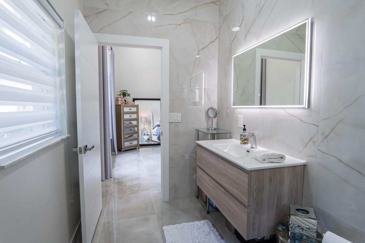 6670 NW 27th Avenue, Boca Raton, FL 33496 Photo