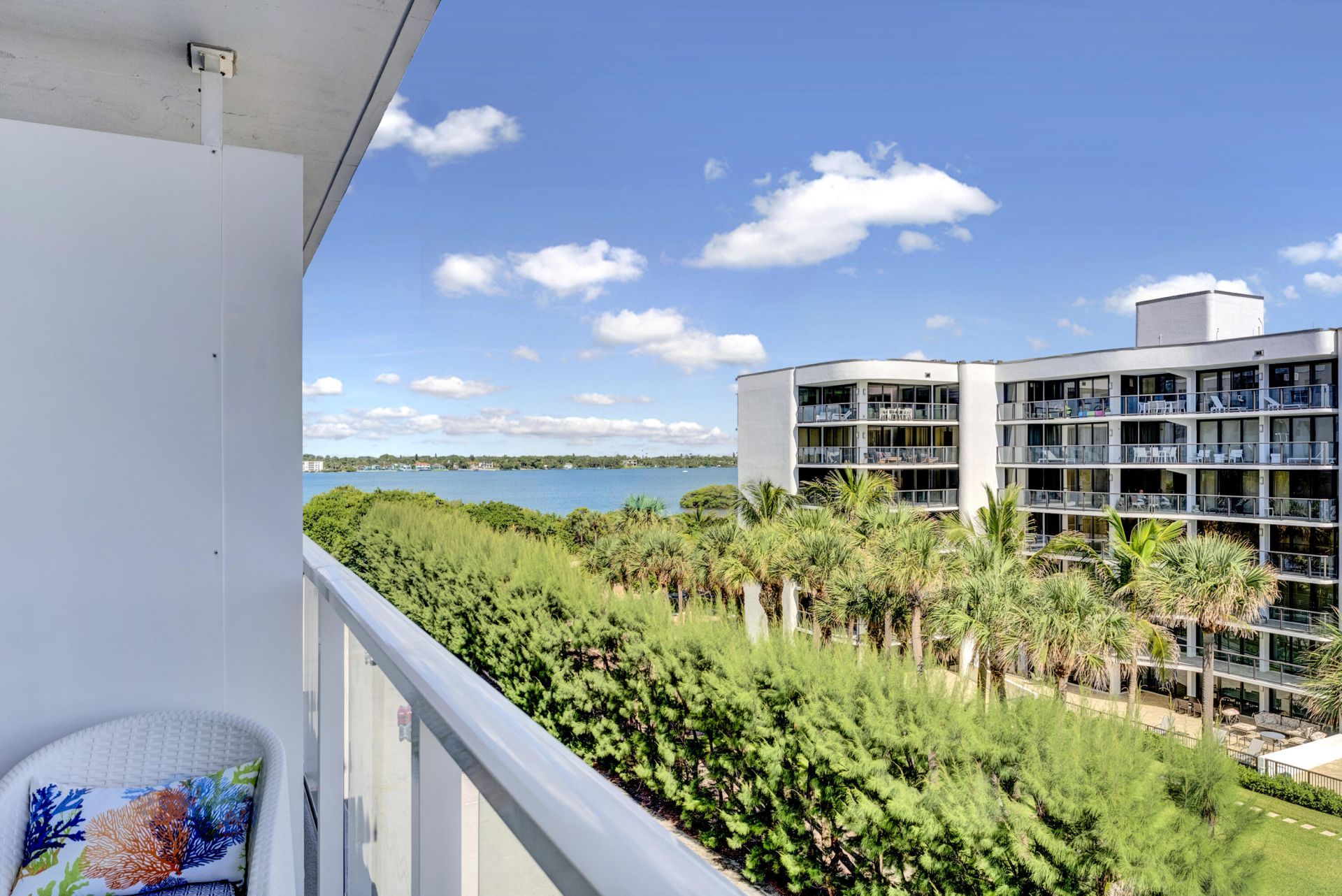3450 S Ocean Boulevard, Unit 505, Palm Beach, FL 33480 Photo