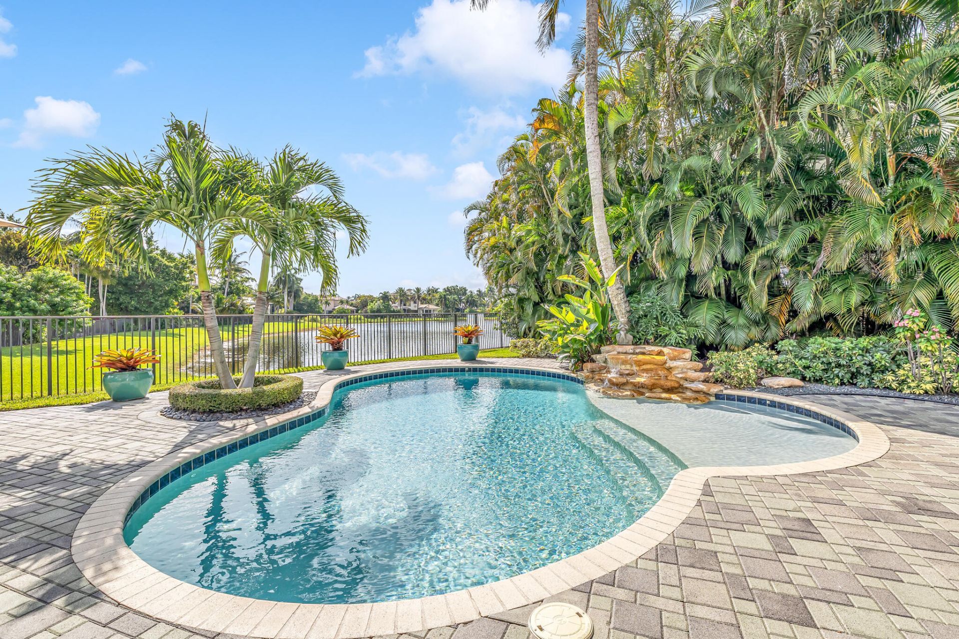 17582 Middle Lake Drive, Boca Raton, FL 33496 Photo