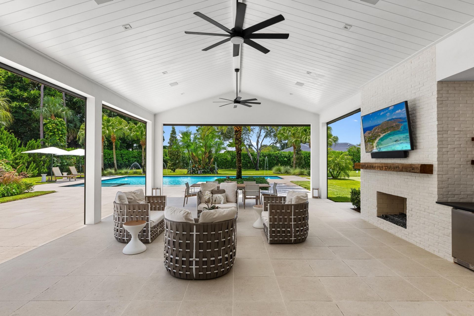 9 Country Road W, Village of Golf, FL 33436 Photo