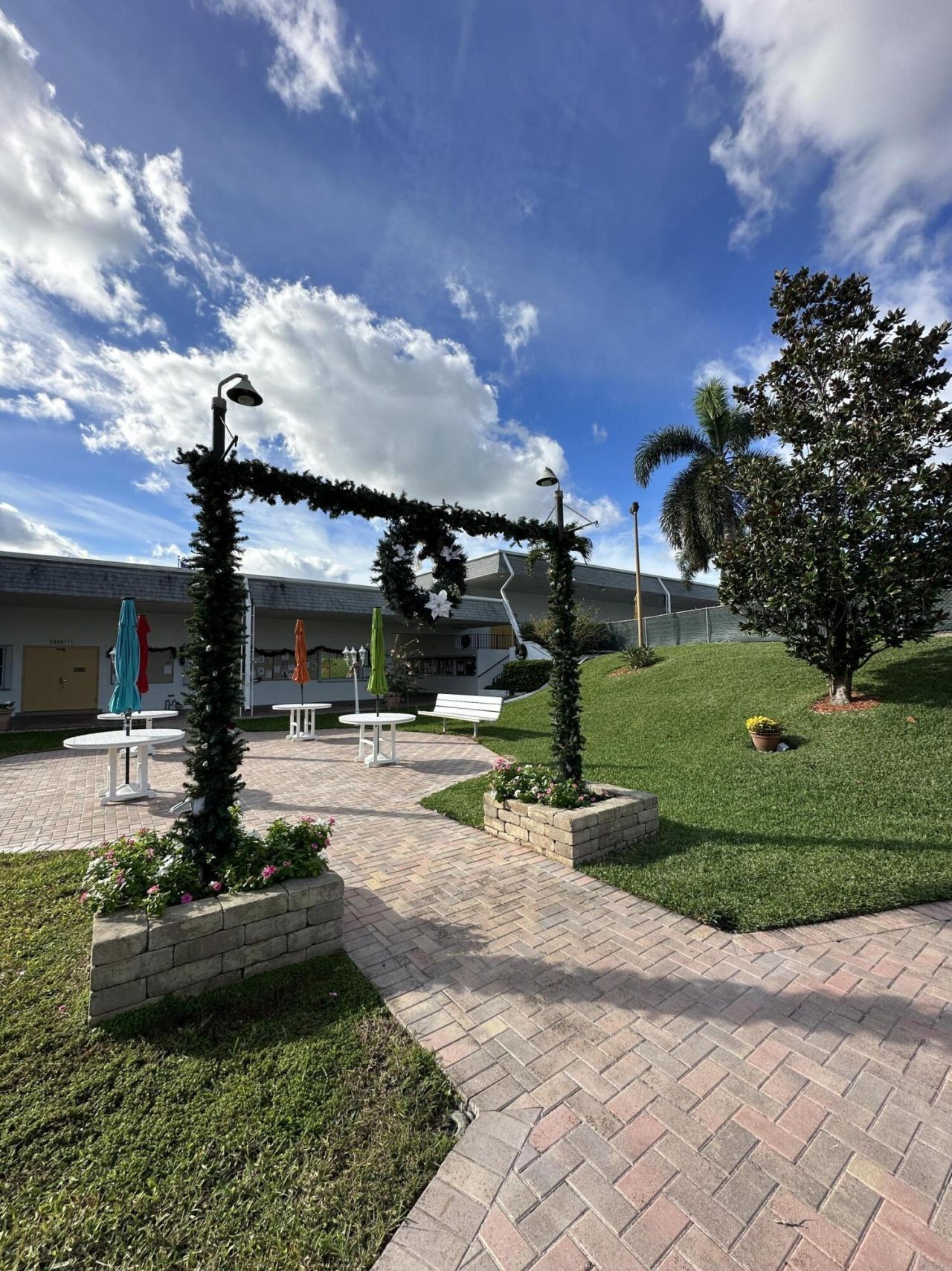 2840 Lake Osborne Drive, Unit 111, Lake Worth, FL 33461 Photo