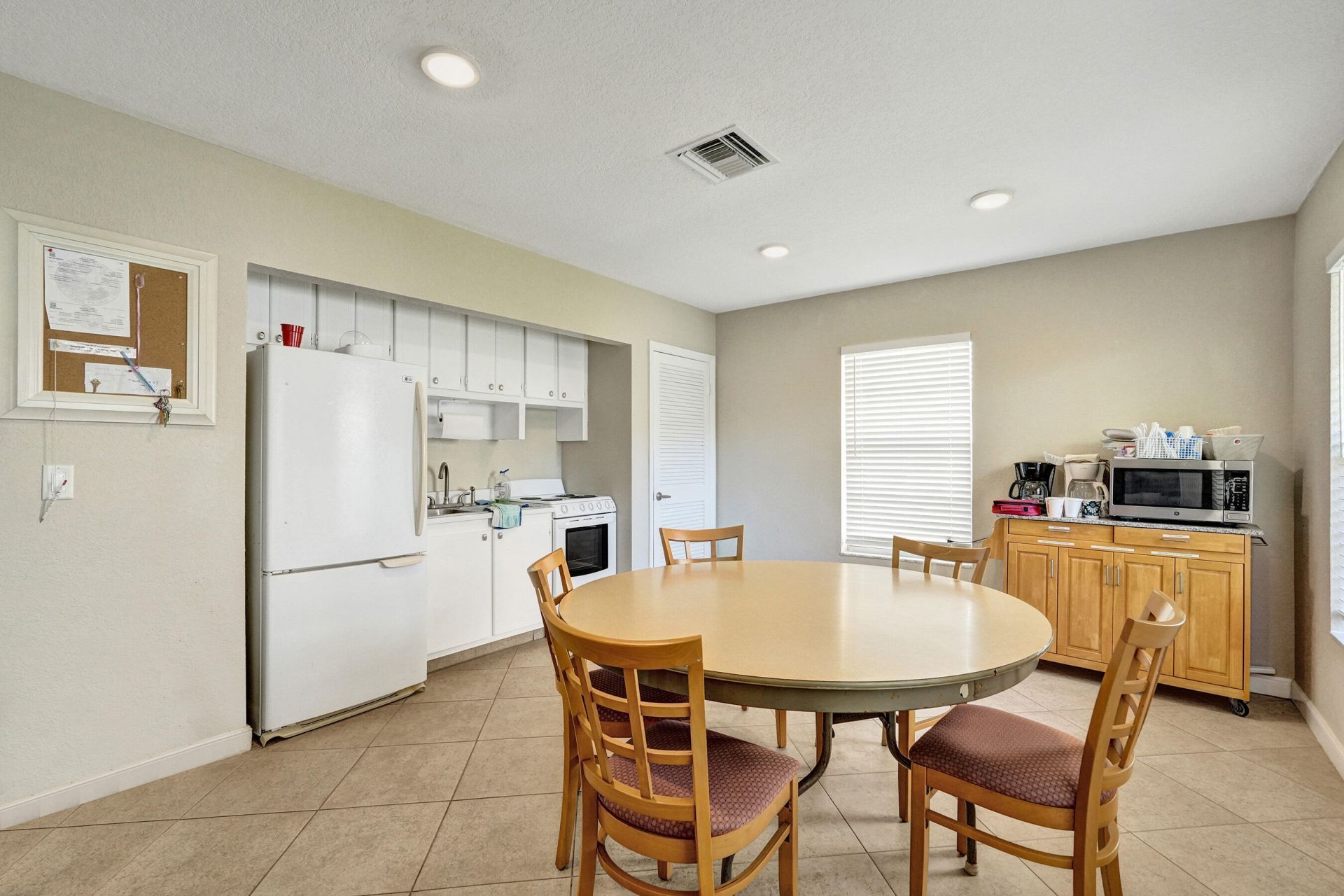 308 Golfview Road, Unit 406, North Palm Beach, FL 33408 Photo
