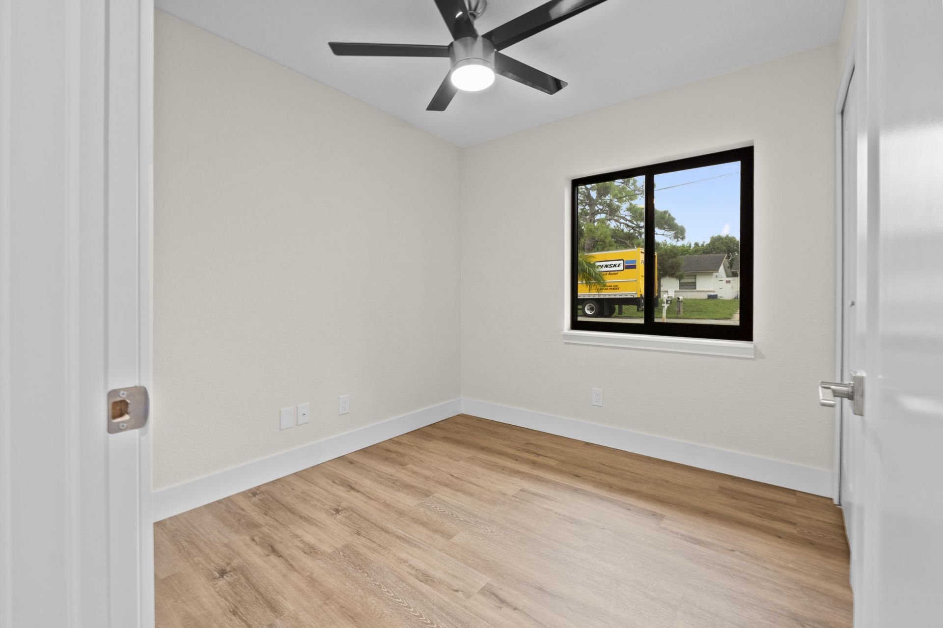 2749 Park Drive, Lake Worth, FL 33462 Photo