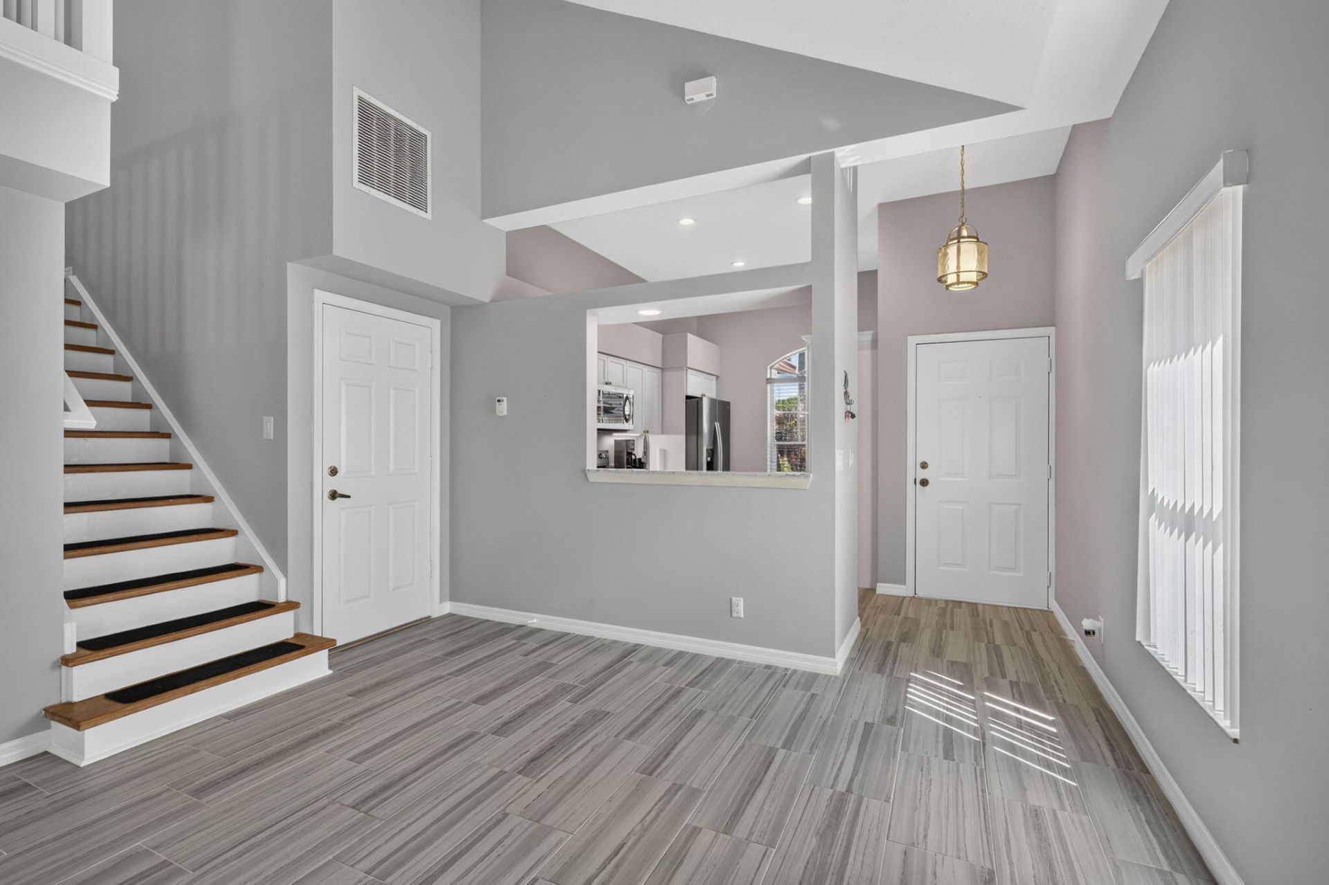 1020 Via Jardin, Riviera Beach, FL 33418 Photo
