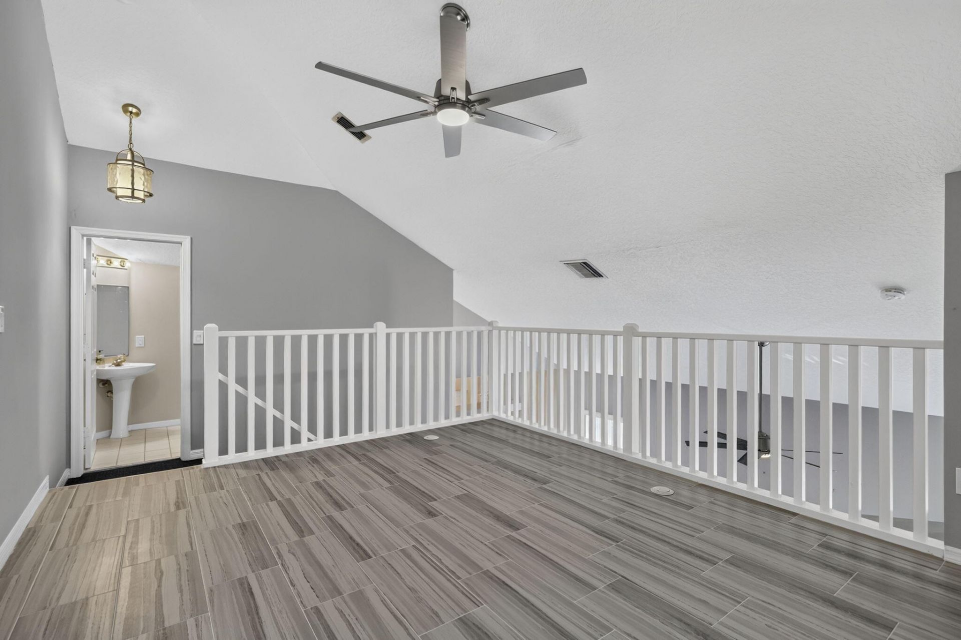 1020 Via Jardin, Riviera Beach, FL 33418 Photo