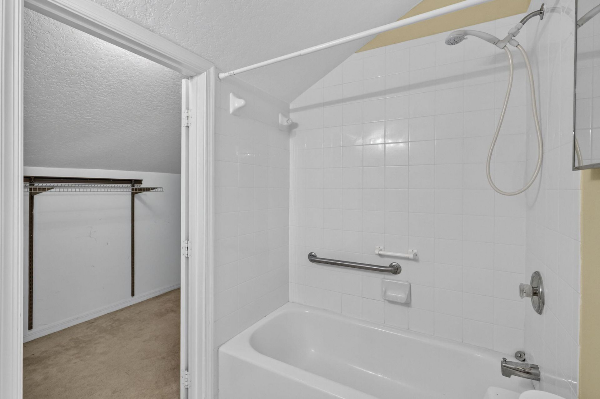 1020 Via Jardin, Riviera Beach, FL 33418 Photo