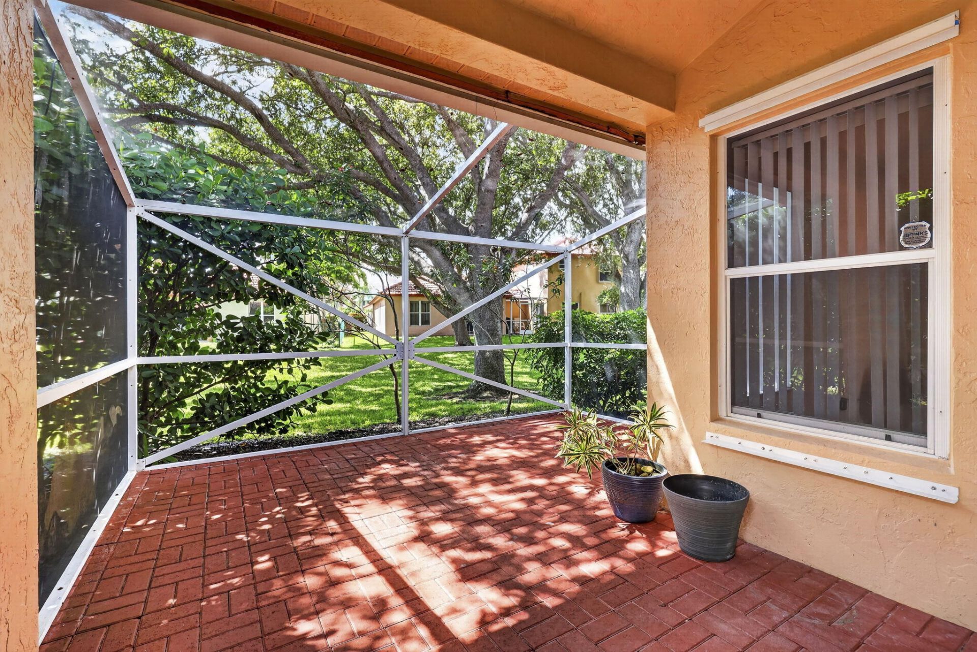 1020 Via Jardin, Riviera Beach, FL 33418 Photo