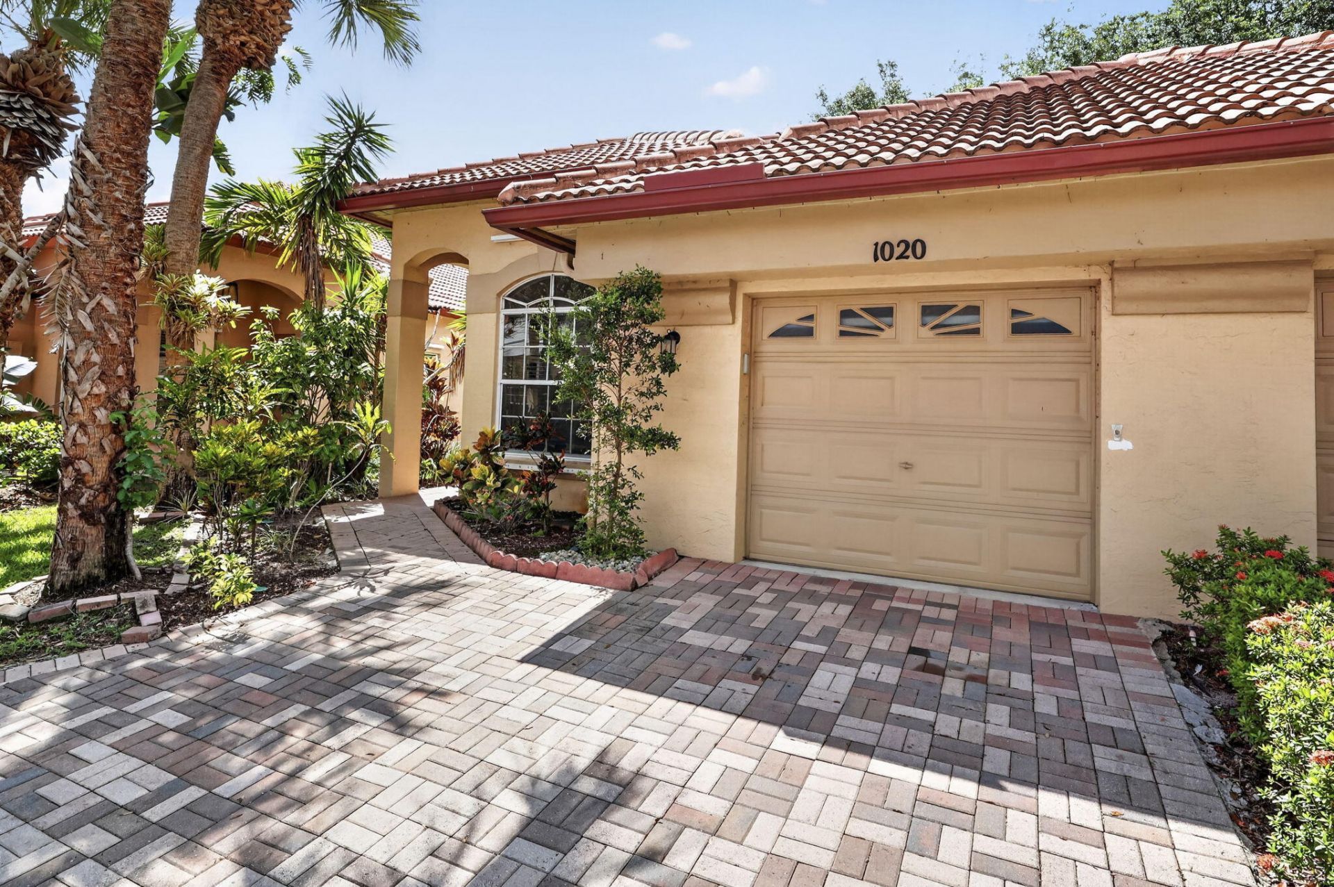 1020 Via Jardin, Riviera Beach, FL 33418 Photo