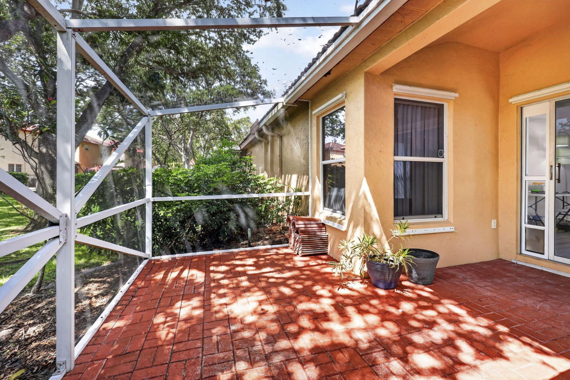 1020 Via Jardin, Riviera Beach, FL 33418 Photo