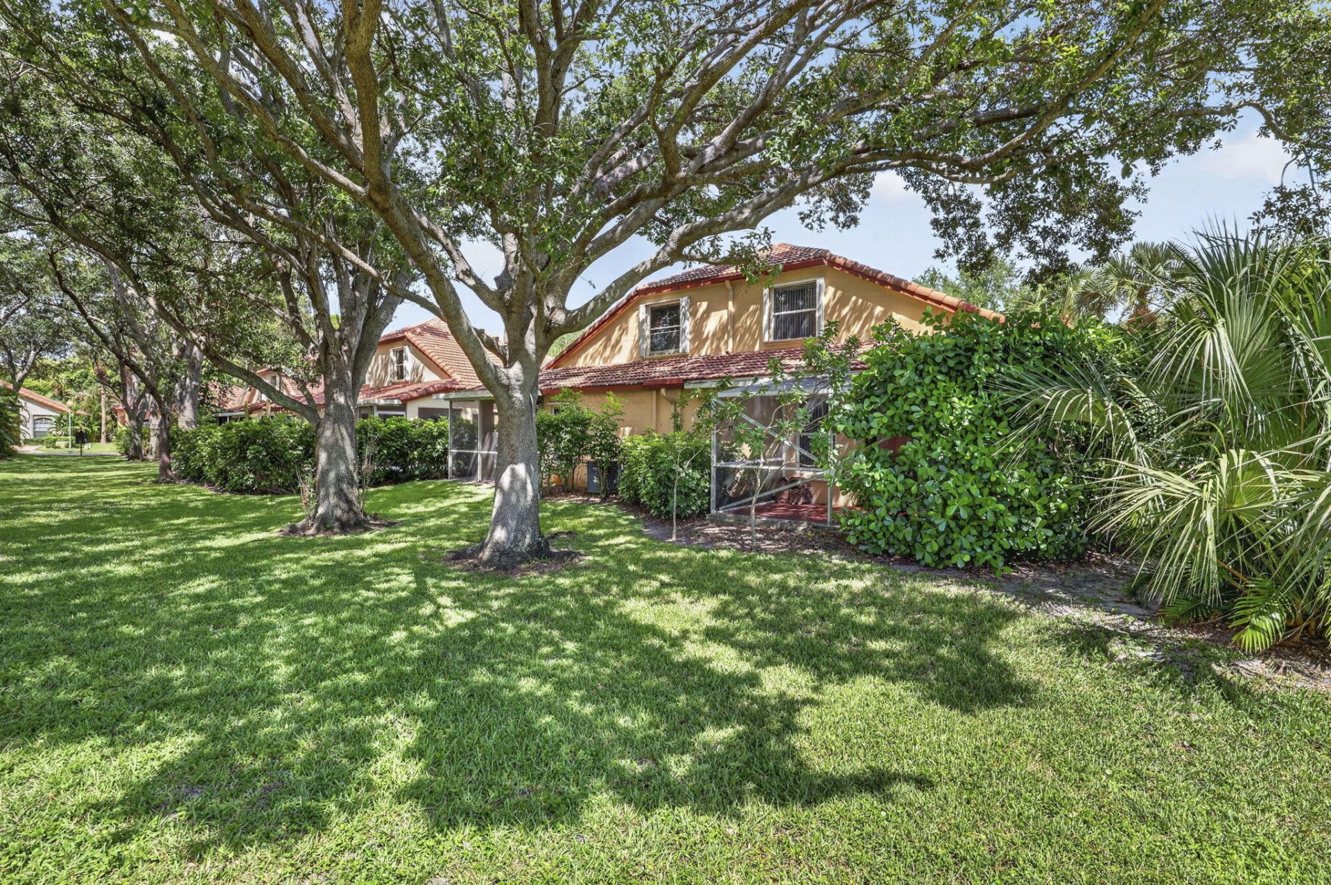 1020 Via Jardin, Riviera Beach, FL 33418 Photo
