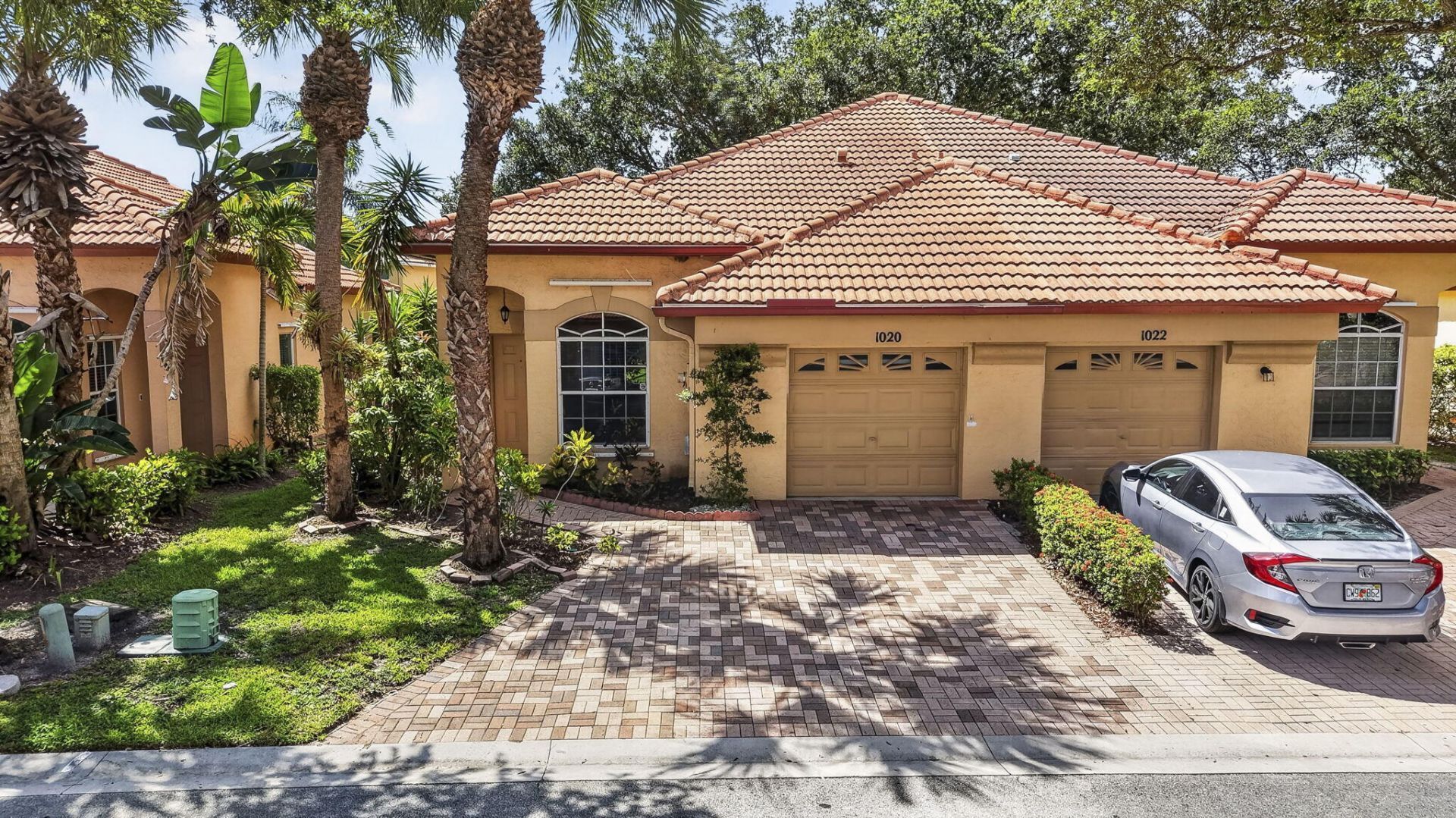 1020 Via Jardin, Riviera Beach, FL 33418 Photo