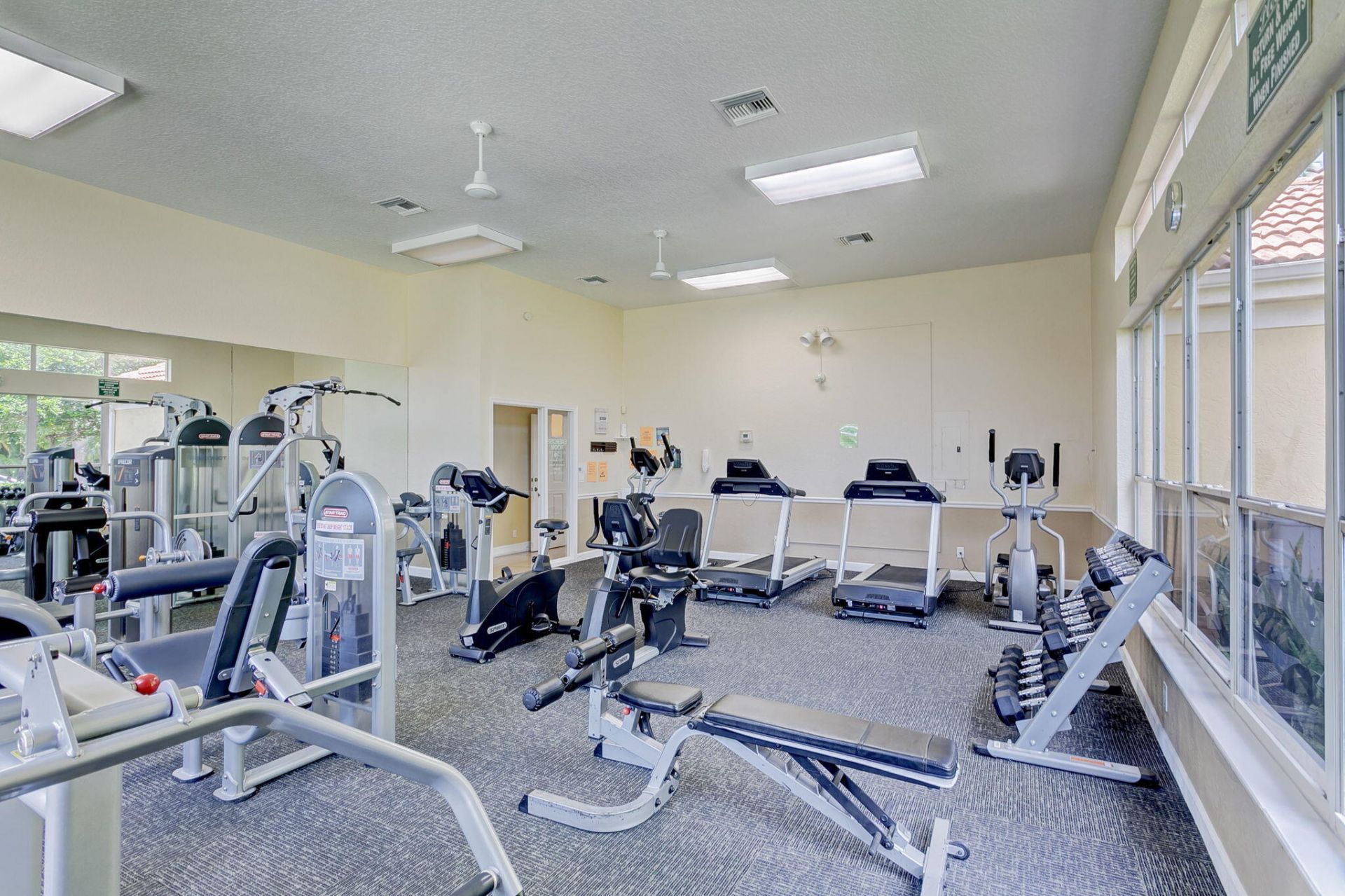 1020 Via Jardin, Riviera Beach, FL 33418 Photo