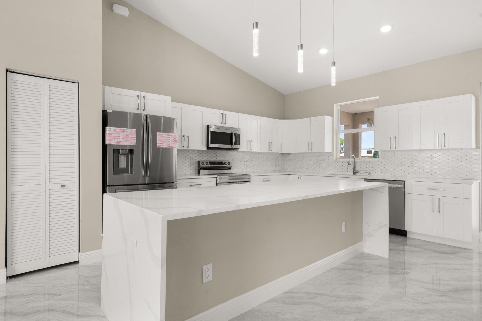 525 Glen Mar Circle, Sebring, FL 33876 Photo