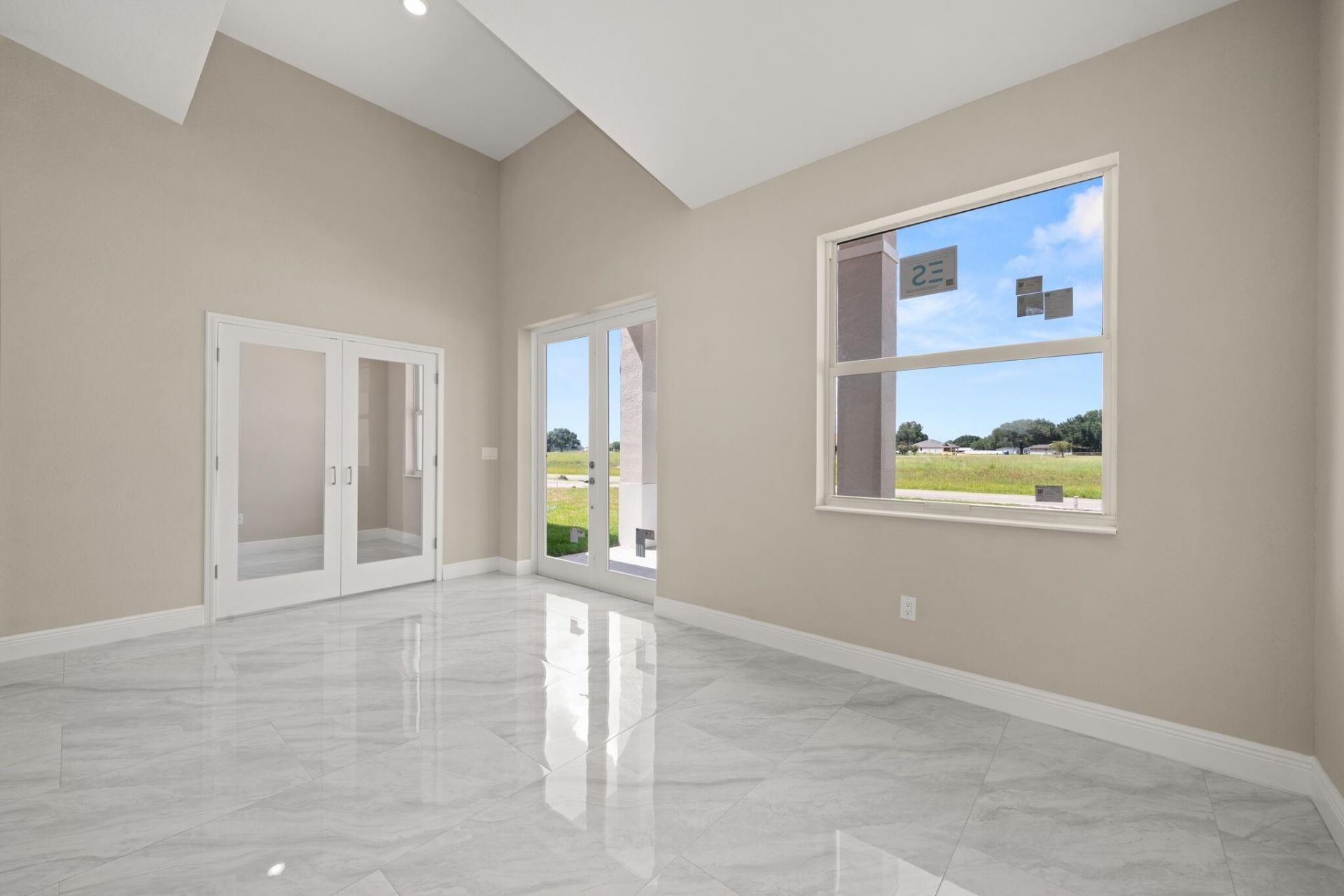 525 Glen Mar Circle, Sebring, FL 33876 Photo