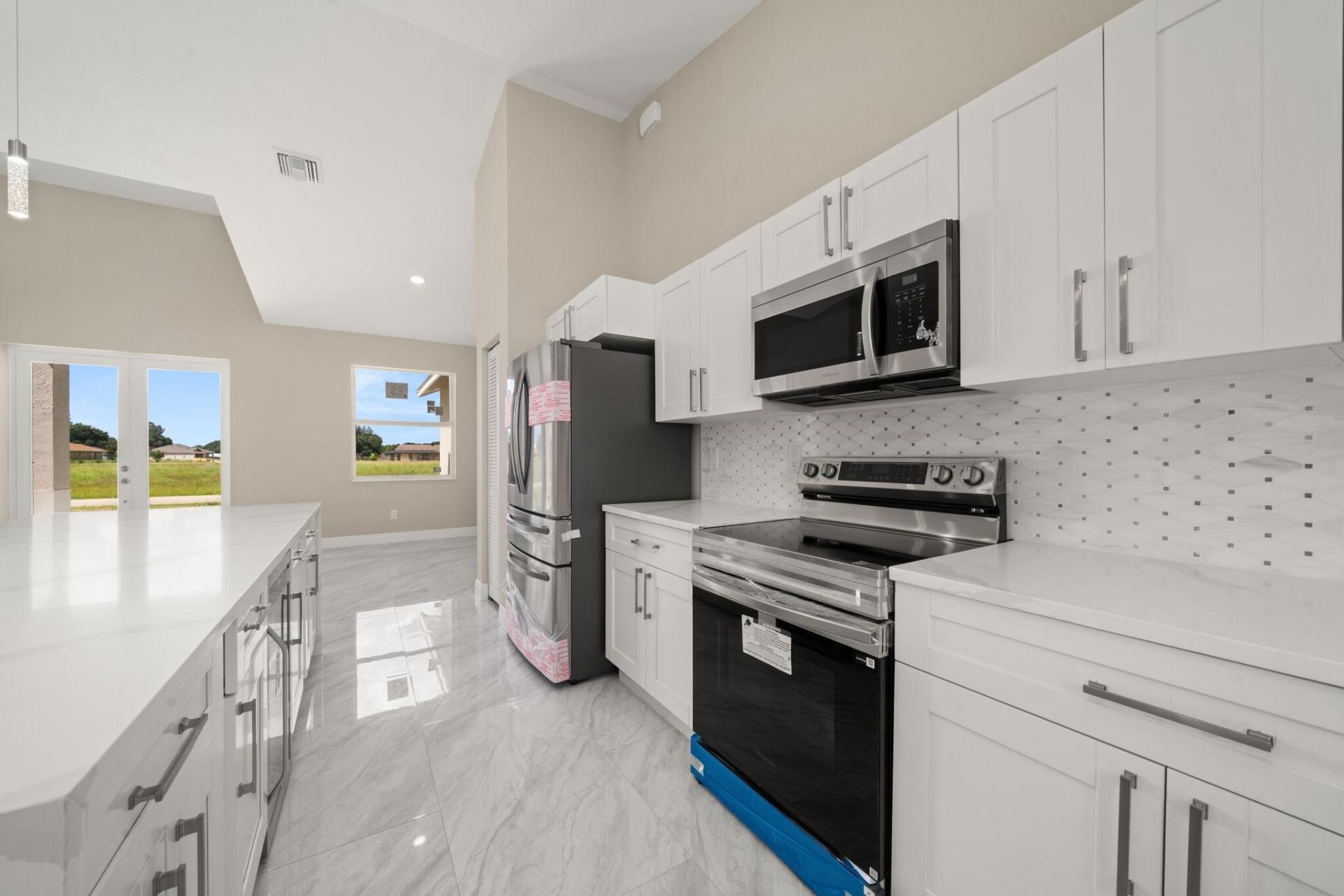 525 Glen Mar Circle, Sebring, FL 33876 Photo