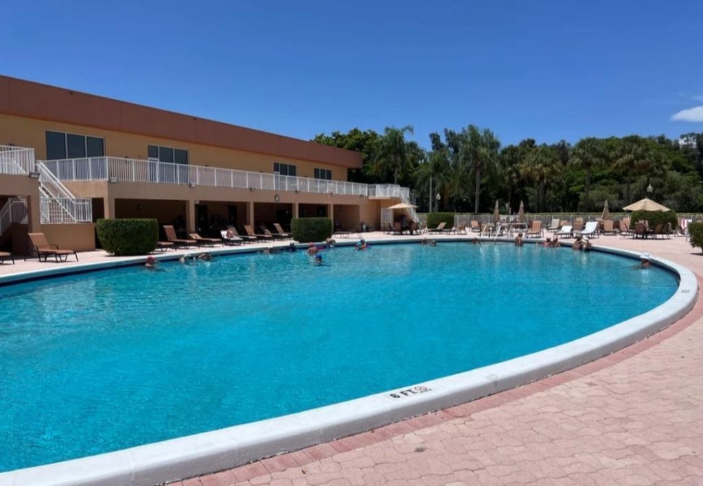 5574 Witney Drive, Unit 206, Delray Beach, FL 33484 Photo
