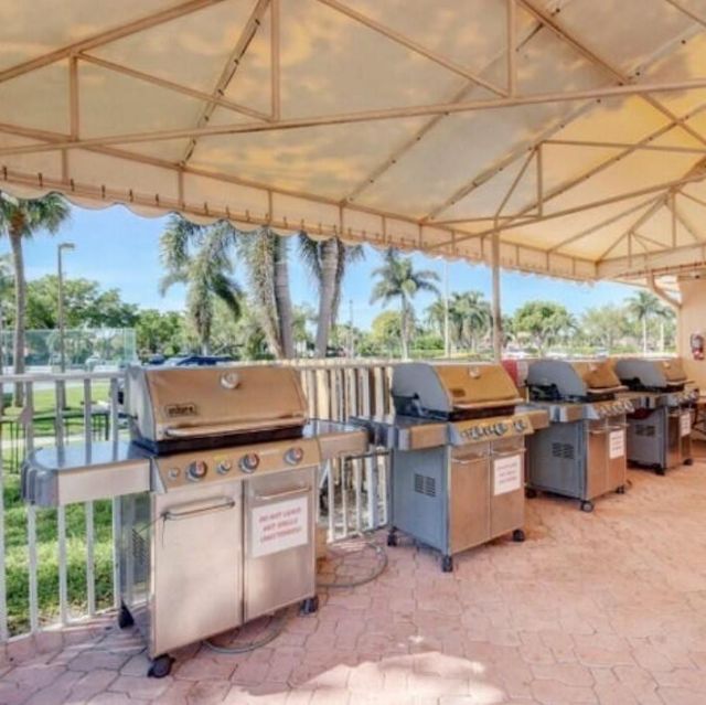 5574 Witney Drive, Unit 206, Delray Beach, FL 33484 Photo