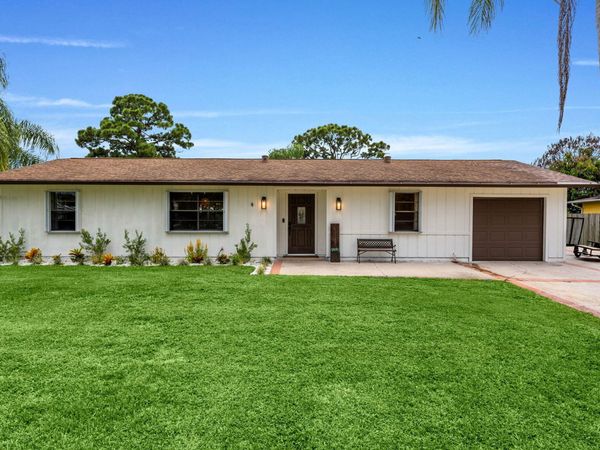 1292 SE MENDAVIA Avenue, Port St. Lucie, FL 34952