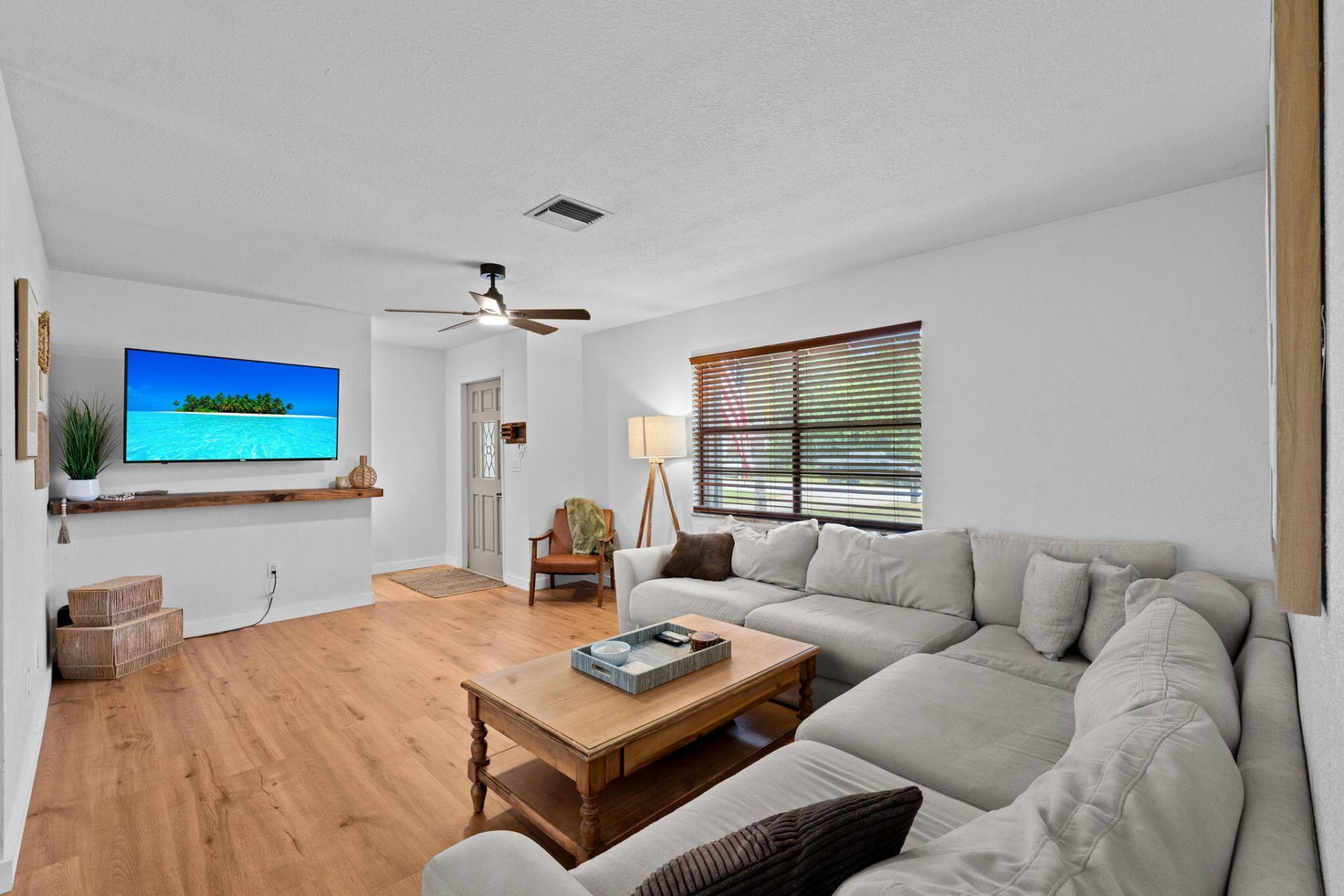 1292 SE Mendavia Avenue, Port Saint Lucie, FL 34952 Photo