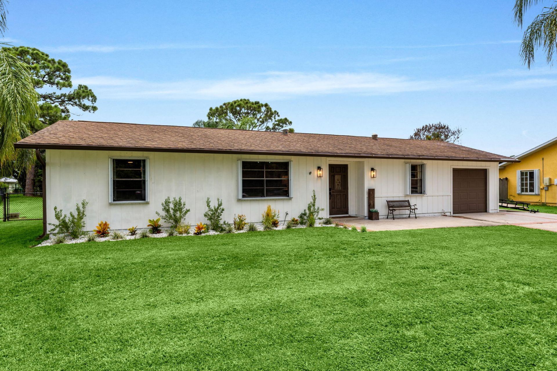 1292 SE Mendavia Avenue, Port Saint Lucie, FL 34952 Photo