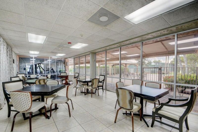 120 Lake Meryl Drive, Unit 220, West Palm Beach, FL 33411 Photo