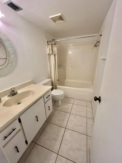 120 Lake Meryl Drive, Unit 220, West Palm Beach, FL 33411 Photo