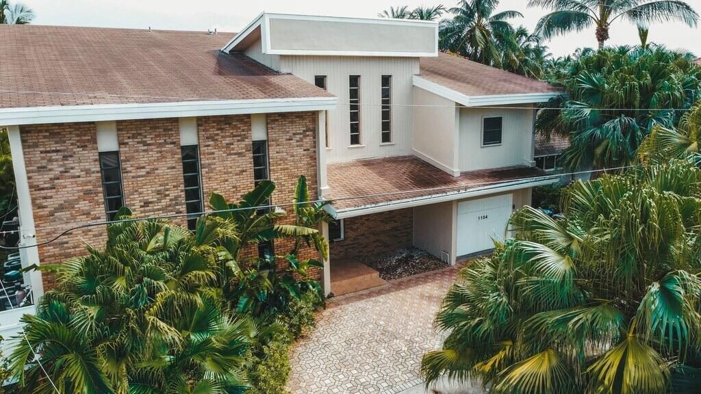 1104 Washington Street, Hollywood, FL 33019 Photo