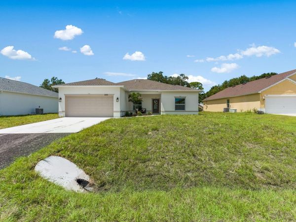 8125 104TH Avenue, Vero Beach, FL 32967