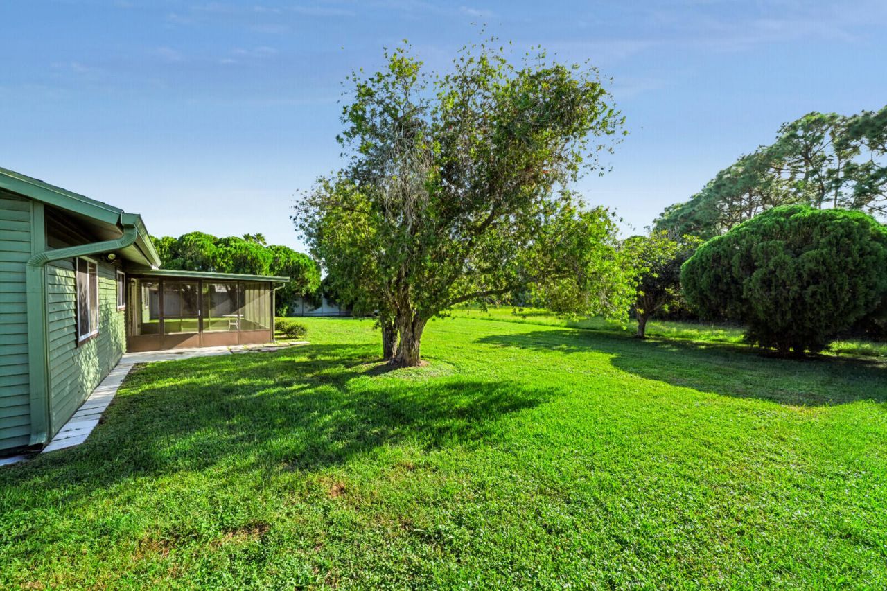1422 SE Arenson Lane, Port Saint Lucie, FL 34952 Photo