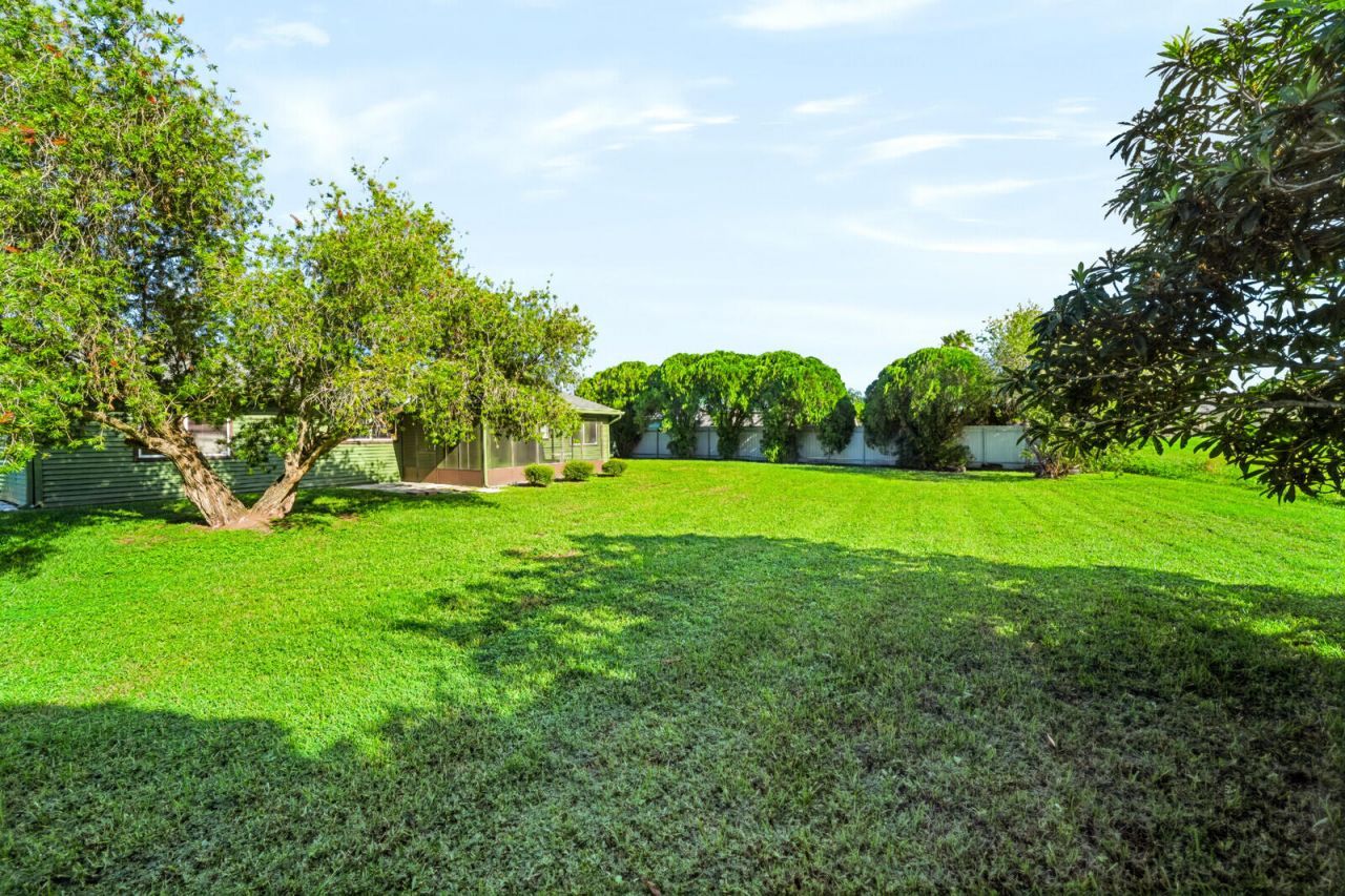 1422 SE Arenson Lane, Port Saint Lucie, FL 34952 Photo