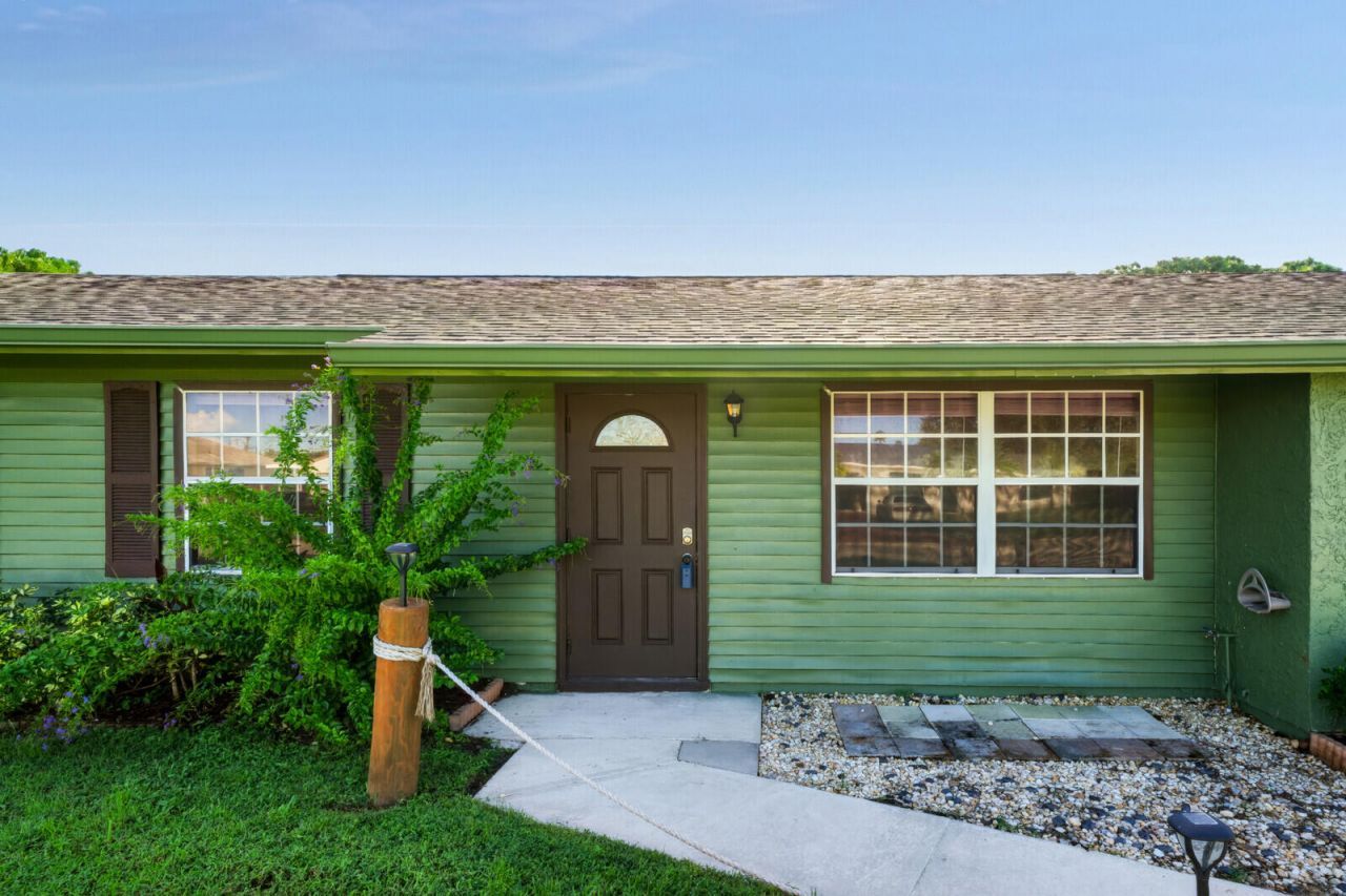 1422 SE Arenson Lane, Port Saint Lucie, FL 34952 Photo