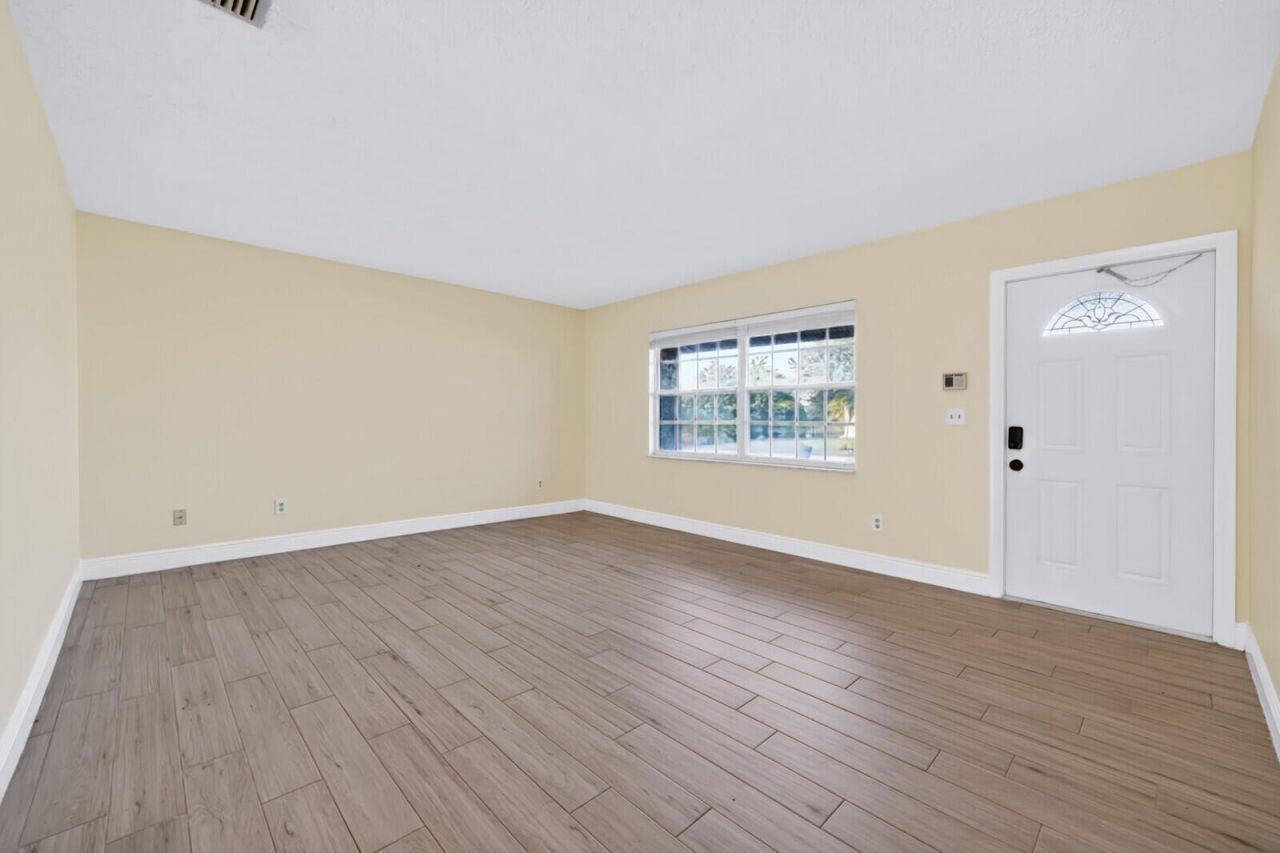 1422 SE Arenson Lane, Port Saint Lucie, FL 34952 Photo
