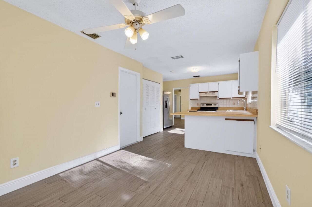 1422 SE Arenson Lane, Port Saint Lucie, FL 34952 Photo