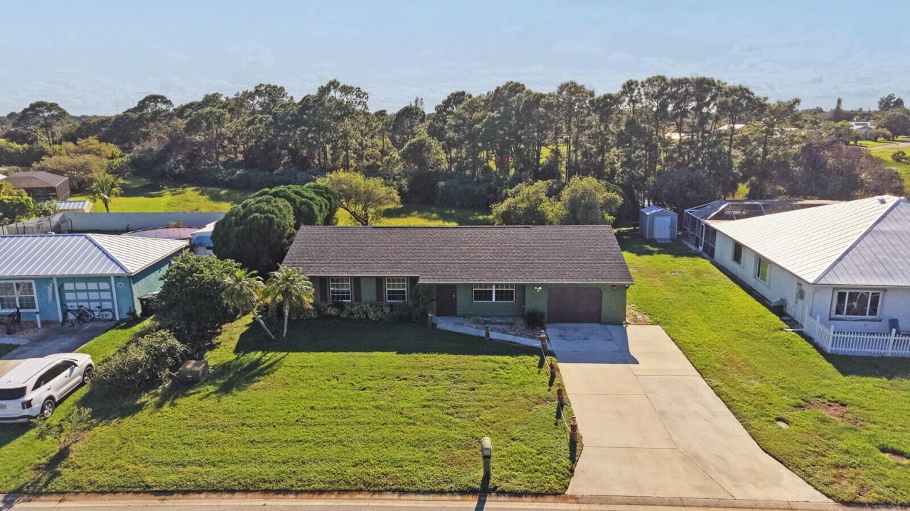 1422 SE Arenson Lane, Port Saint Lucie, FL 34952 Photo