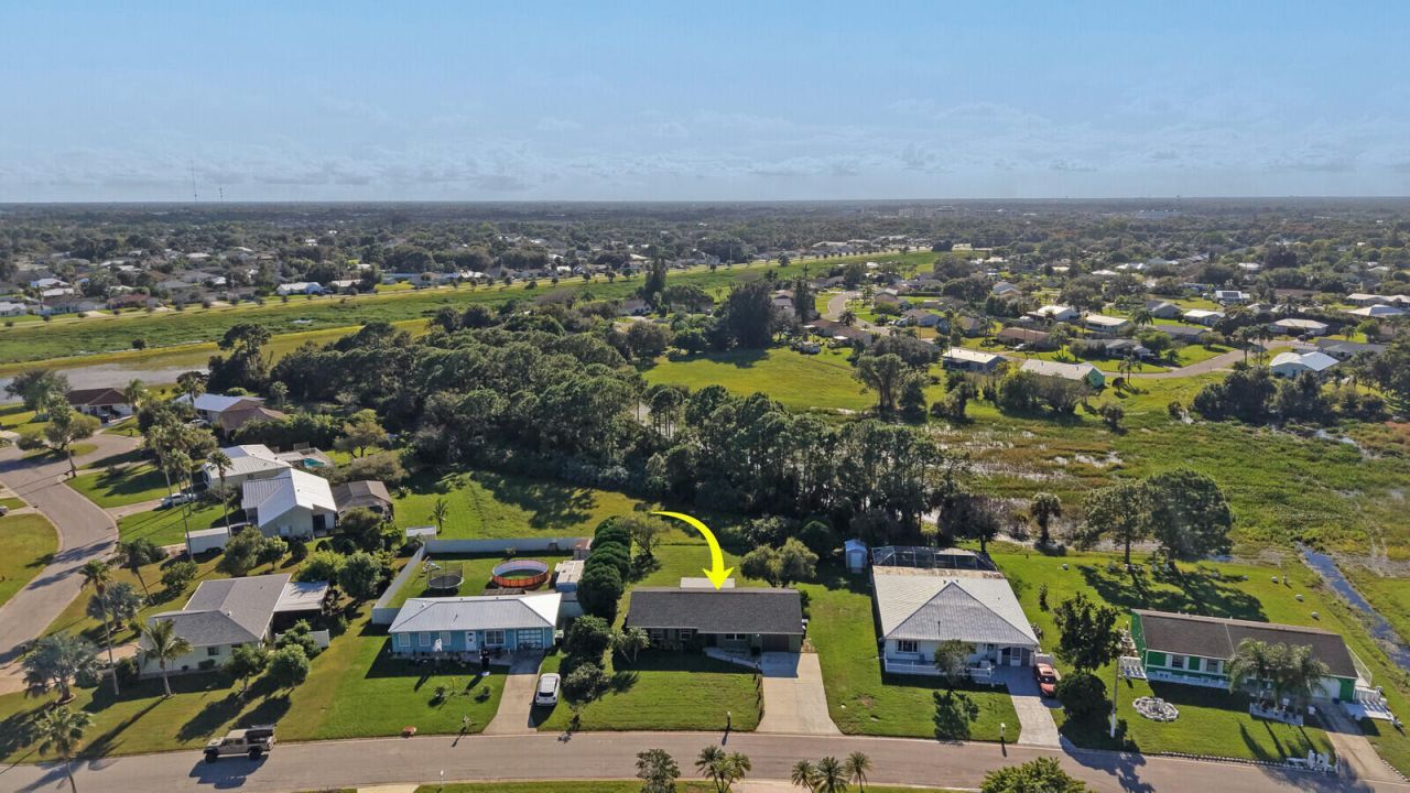 1422 SE Arenson Lane, Port Saint Lucie, FL 34952 Photo