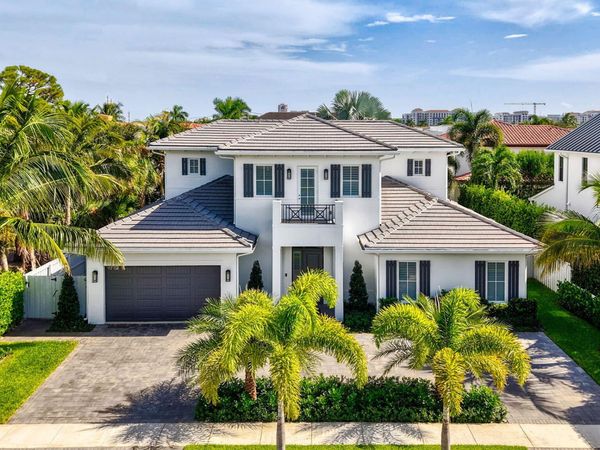 464 NE 8TH Street, Boca Raton, FL 33432
