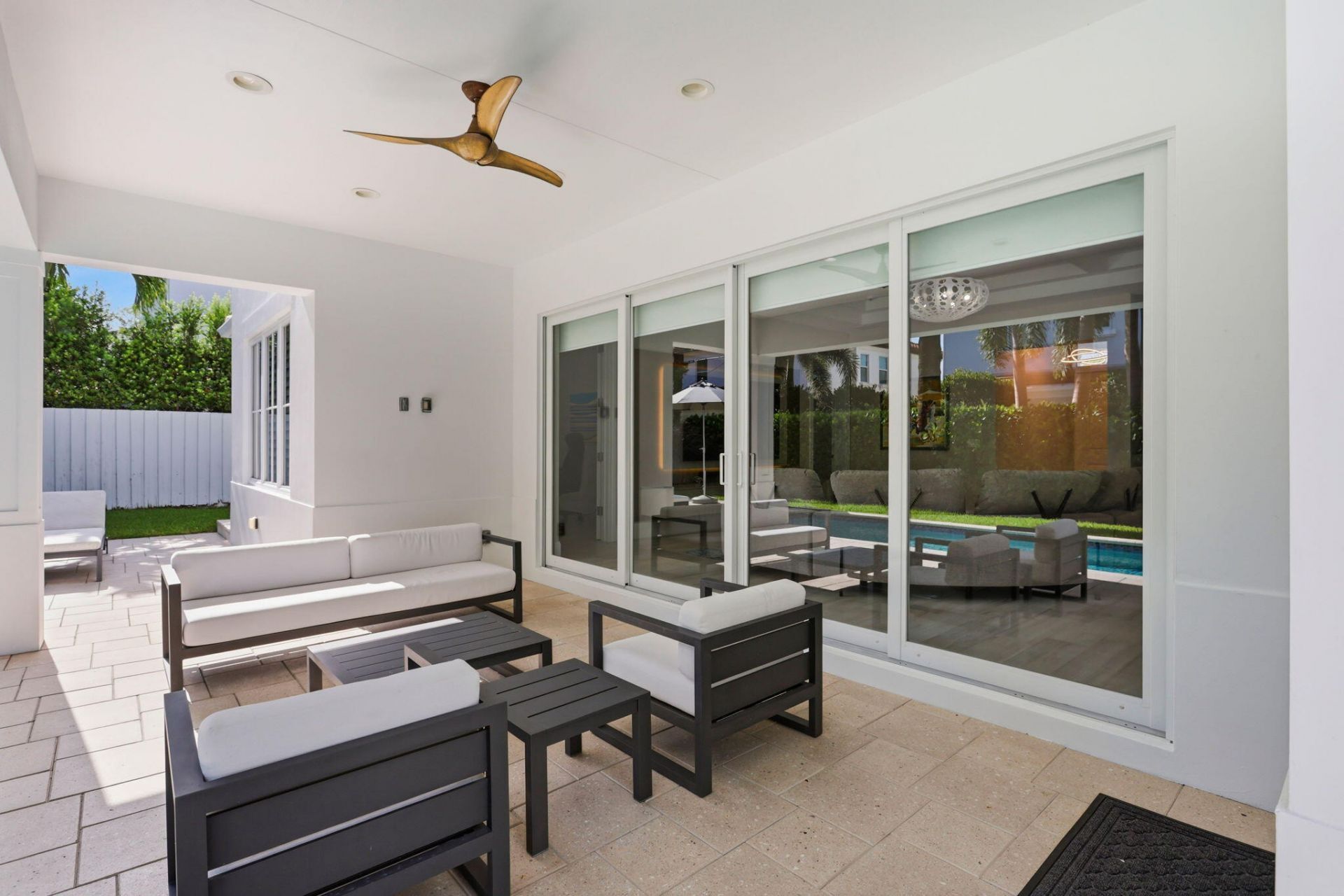 464 NE 8th Street, Boca Raton, FL 33432 Photo